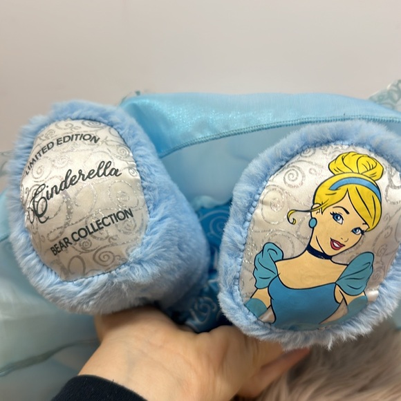 Cinderella Build a Bear Limited Edition - Picture 2 of 5